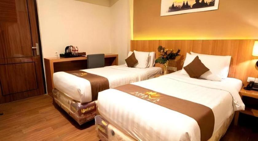 Hotel Ahava Magelang Exterior foto